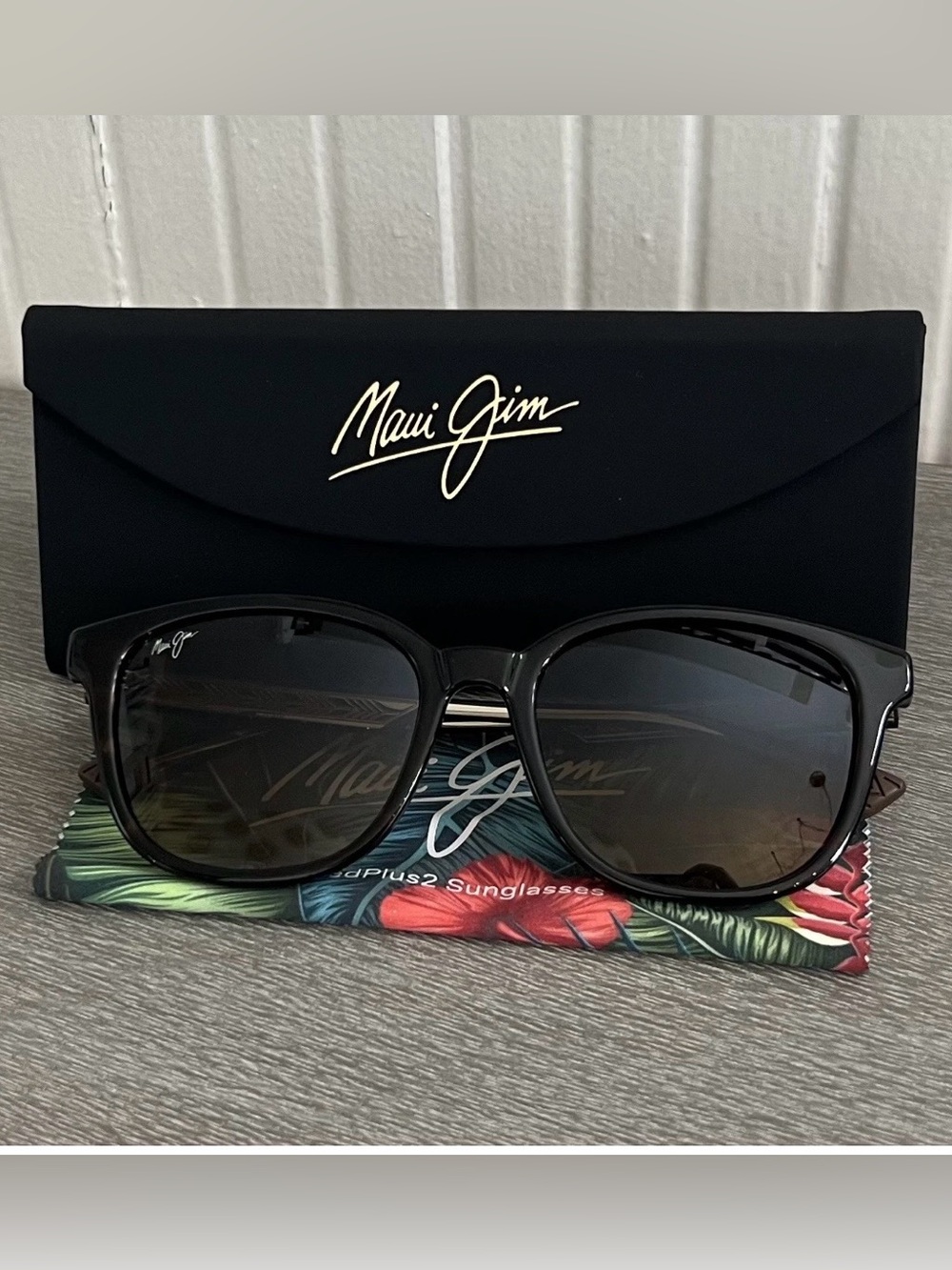 Maui Jim KU'IKAHI AF Dark Grey Sunglasses 647-14 NWT